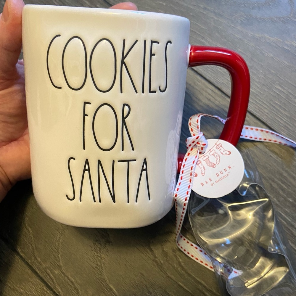 🔺LAST CHANCE🔺 NWT Rae Dunn Cookies For Santa Coffee Mug